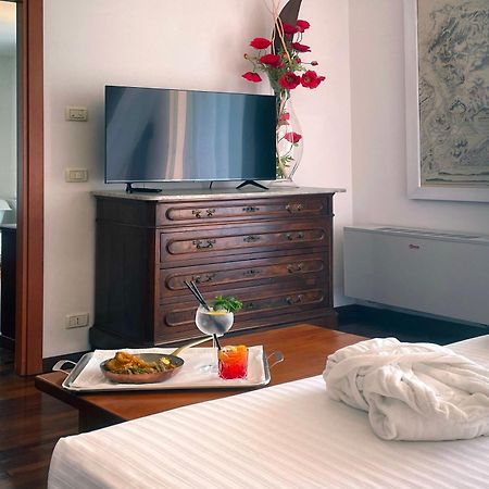 ברג'ג'י Hotel Claudio מראה חיצוני תמונה