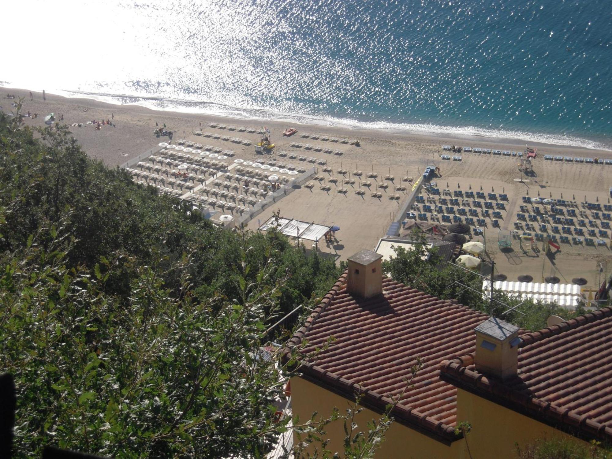 ברג'ג'י Hotel Claudio מראה חיצוני תמונה