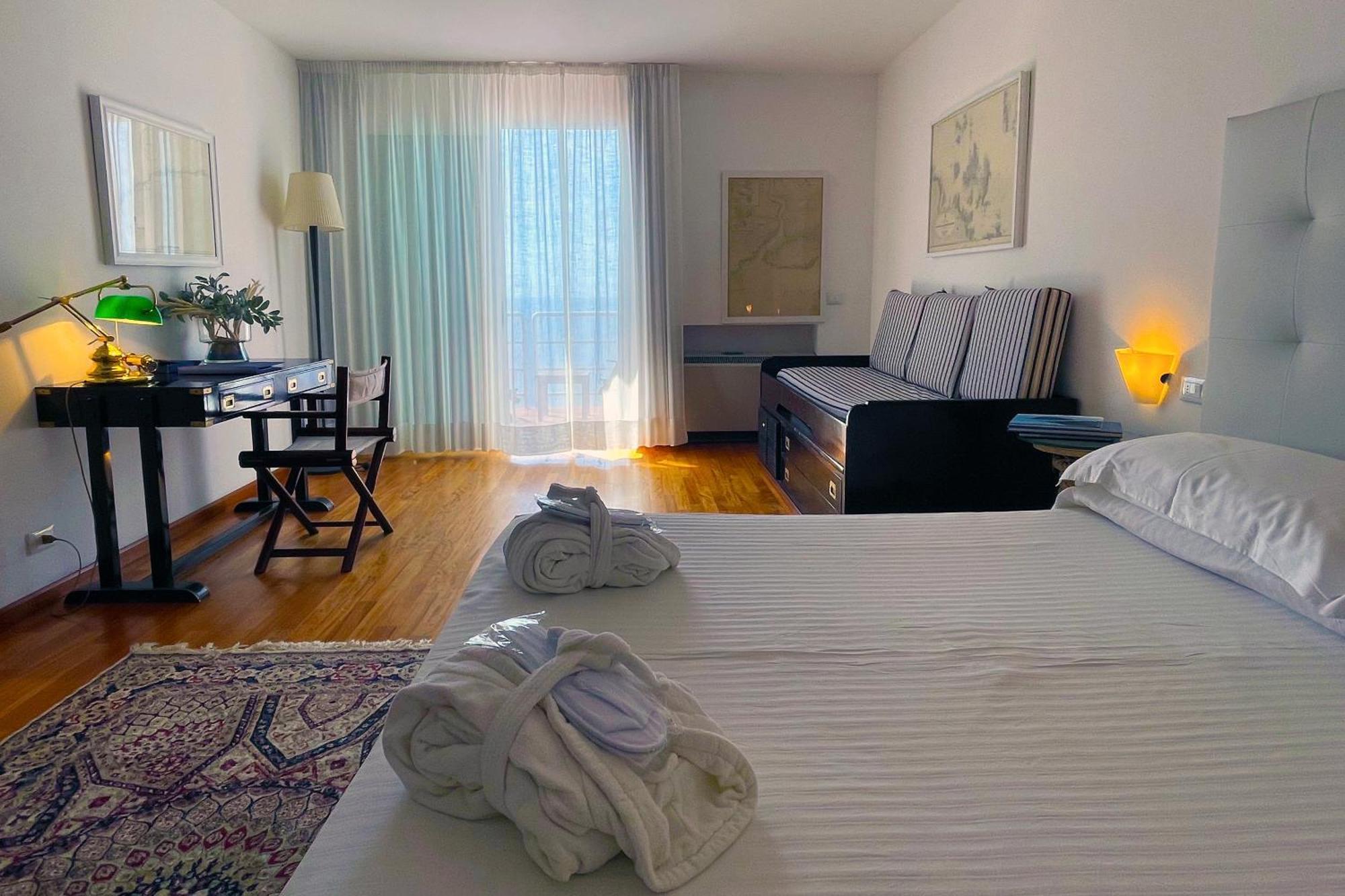ברג'ג'י Hotel Claudio מראה חיצוני תמונה